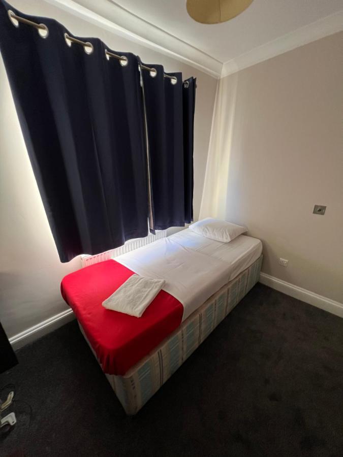 לונדון Goodwood Hotel מראה חיצוני תמונה